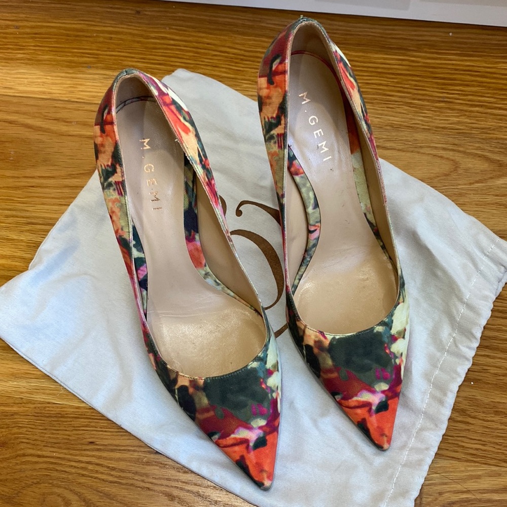 M. Gemi. The Cammeo heel in Impressionism fabric. EU 41
